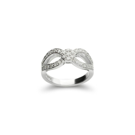 Anillo Oro Blanco Y Diamantes. Género: Mujer. Material: Oro blanco. Piedras: Diamantes
