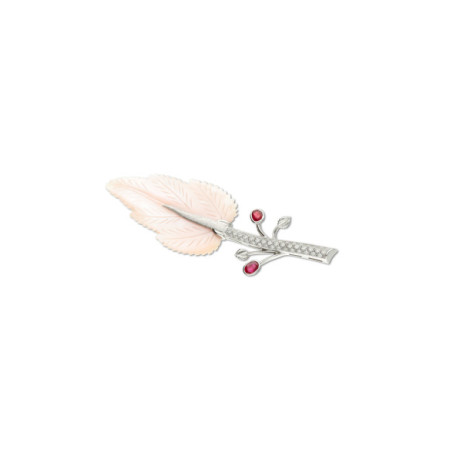 Broche Oro Blanco, Diamantes, Rubí Y Nácar. Género: Mujer. Material: Oro blanco. Piedras: Diamantes,Rubies,Otras gemas