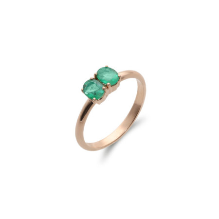 Anillo Oro Rosa Y Esmeraldas. Género: Mujer. Material: Oro rosa. Piedras: Esmeraldas