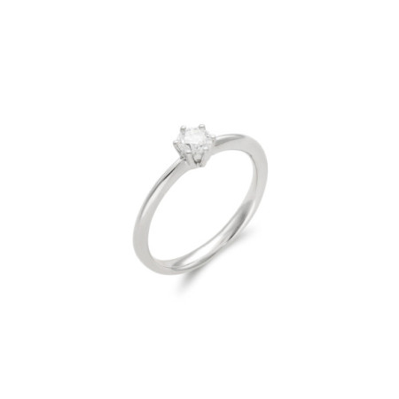 Anillo-Solitario Oro Blanco Y Diamante. Género: Mujer. Material: Oro blanco. Piedras: Diamantes