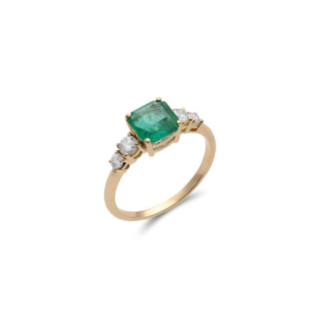 Anillo Oro Amarillo, Esmeralda Y Diamantes. Género: Mujer. Material: Oro amarillo. Piedras: Esmeraldas,Diamantes