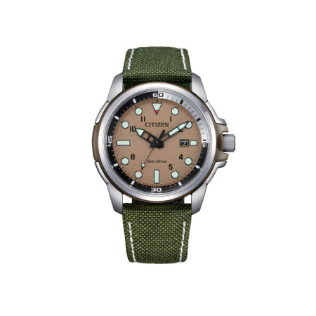 Reloj Citizen Eco Drive AW1801-19X Sea Land. Género: Hombre. Material: Acero. Tamaño: De 43mm a 46mm. Correa: Nato. Color esfera: Verde. Estilo: Casual. Movimiento: Eco Drive. Características técnicas: Hora y segundero,Calendario,Reserva de marcha