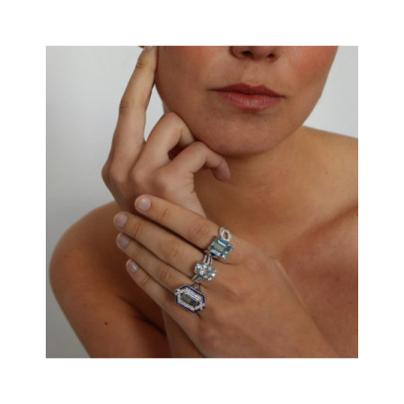 Anillo Oro Blanco, Aguamarina Y Diamantes. Género: Mujer. Material: Oro blanco. Piedras: Diamantes,Aguamarinas
