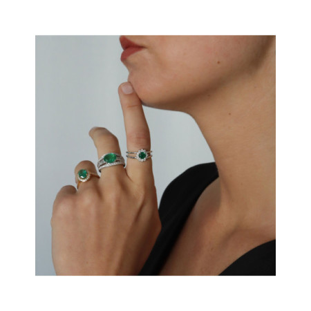 Anillo Oro Blanco, Esmeralda Y Diamantes. Género: Mujer. Material: Oro blanco. Piedras: Diamantes,Esmeraldas