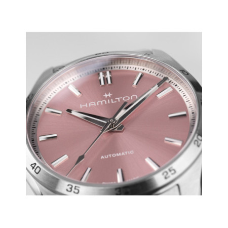 Reloj Hamilton Jazzmaster Performer Auto H36105171. Género: Mujer. Material: Acero. Tamaño: De 32mm a 38mm. Correa: Acero. Color esfera: Rosa. Estilo: Clásico,Cocktail. Movimiento: Automático. Características técnicas: Hora y segundero,Reserva de marcha