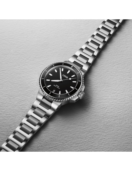 Reloj Oris Aquis Date 01 733 7792 4154-07 8 19 05P