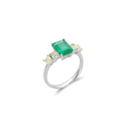Anillo Oro Blanco, Esmeralda Y Diamantes. Género: Mujer. Material: Oro blanco. Piedras: Diamantes,Esmeraldas