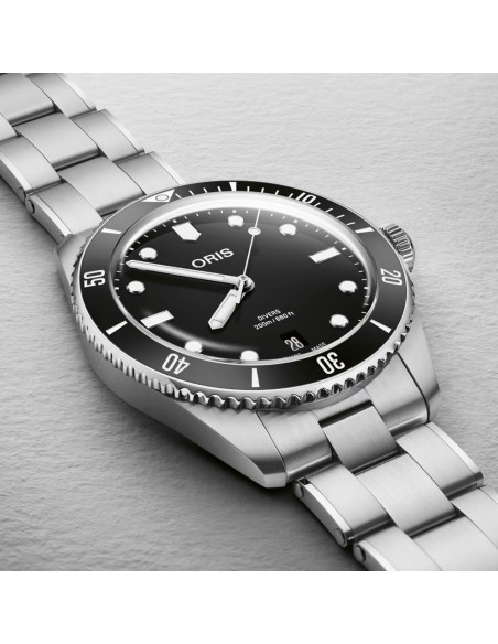 Reloj Oris Divers Date 01 733 7795 4054-Set