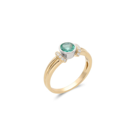 Anillo Oro Amarillo-Blanco, Esmeralda Y Diamantes. Género: Mujer. Material: Oro amarillo,Oro blanco. Piedras: Diamantes,Esmeraldas