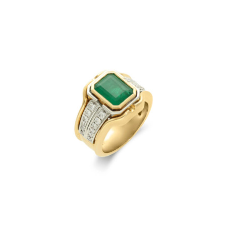 Anillo Oro Amarillo, Esmeralda Y Diamantes. Género: Mujer. Material: Oro amarillo. Piedras: Diamantes,Esmeraldas