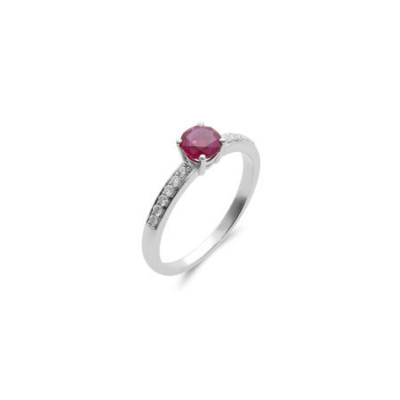 Anillo Oro Blanco, Rubí Y Diamantes. Género: Mujer. Material: Oro blanco. Piedras: Diamantes,Rubies