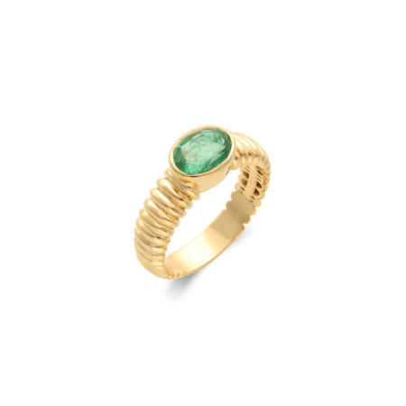 Anillo Oro Amarillo Y Esmeralda. Género: Mujer. Material: Oro amarillo. Piedras: Esmeraldas