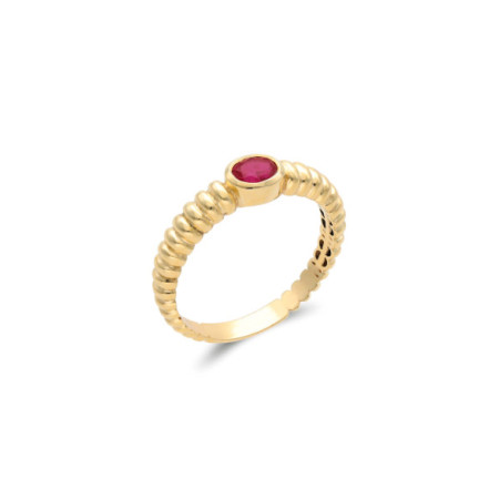 Anillo Oro Amarillo Y Rubí. Género: Mujer. Material: Oro amarillo. Piedras: Rubies