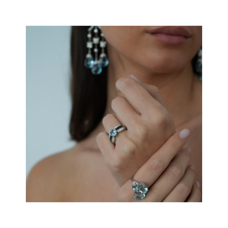 Anillo Oro Blanco, Aguamarina, Diamantes Y Ónix. Género: Mujer. Material: Oro blanco. Piedras: Diamantes,Aguamarinas,Onix