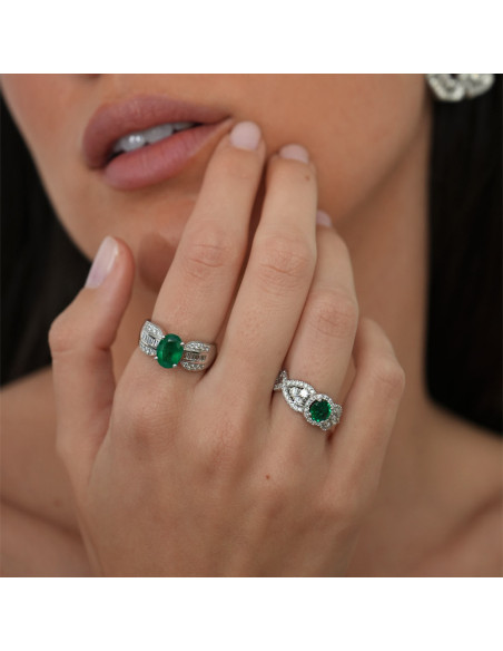 Anillo Oro Blanco, Esmeralda Y Diamantes
