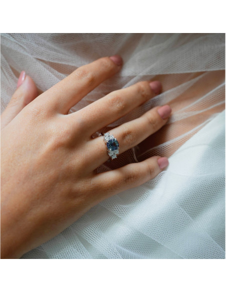 Anillo Oro Blanco, Zafiro Y Diamantes