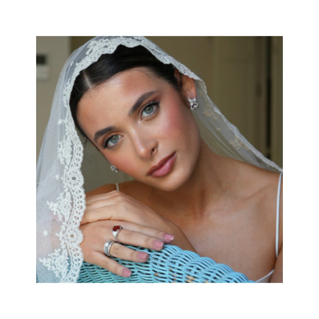 Pendientes Oro Blanco Y Diamantes. Género: Mujer. Material: Oro blanco. Piedras: Diamantes