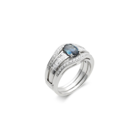 Anillo Oro Blanco, Zafiro y Diamantes. Género: Mujer. Material: Oro blanco. Piedras: Diamantes,Zafiros