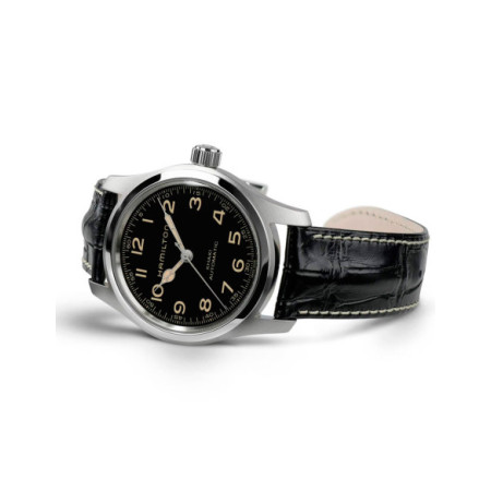 Reloj Hamilton Khaki Field Murph H70605732. Género: Hombre. Material: Acero. Tamaño: De 39mm a 42mm. Correa: Piel. Color esfera: Negro. Estilo: Clásico,Cocktail,Casual. Movimiento: Automático. Características técnicas: Hora y segundero,Reserva de marcha