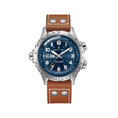 Reloj Khaki Aviation X-Wind Day Date Auto H77765541. Género: Hombre. Material: Acero. Tamaño: De 43mm a 46mm. Correa: Piel. Color esfera: Azul. Estilo: Aviador,Deportivo. Movimiento: Automático. Características técnicas: Hora y segundero,Calendario,Reserva de marcha