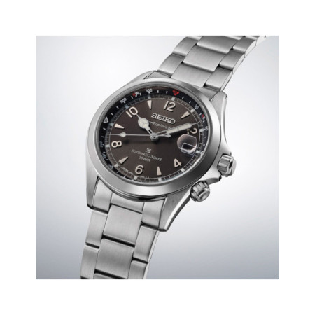 Reloj Seiko Prospex Alpinist SPB505J1. Género: Hombre. Material: Acero. Tamaño: De 39mm a 42mm. Correa: Acero. Color esfera: Negro. Estilo: Deportivo. Movimiento: Automático. Características técnicas: Calendario,Reserva de marcha,Hora y segundero