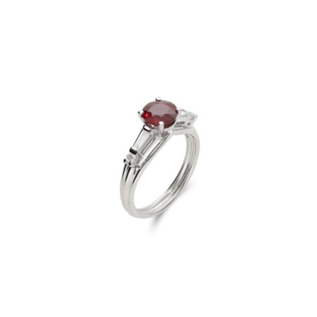 Anillo Oro Blanco, Rubí Y Diamantes. Género: Mujer. Material: Oro blanco. Piedras: Diamantes,Rubies