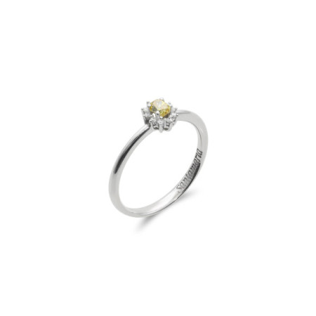 Anillo Oro Blanco Y Diamantes. Género: Mujer. Material: Oro blanco. Piedras: Diamantes