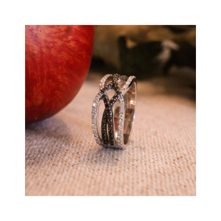Anillo Oro Blanco Y Diamantes. Género: Mujer. Material: Oro blanco. Piedras: Diamantes