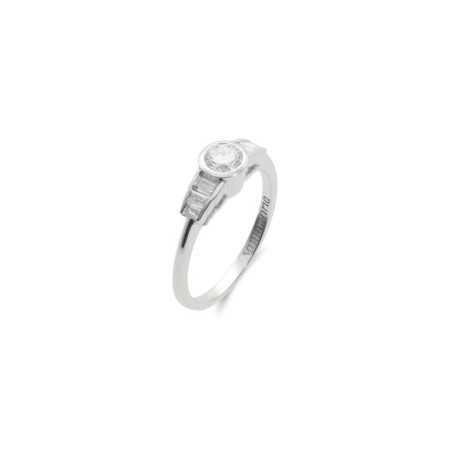 Anillo Oro Blanco Y Diamantes. Género: Mujer. Material: Oro blanco. Piedras: Diamantes