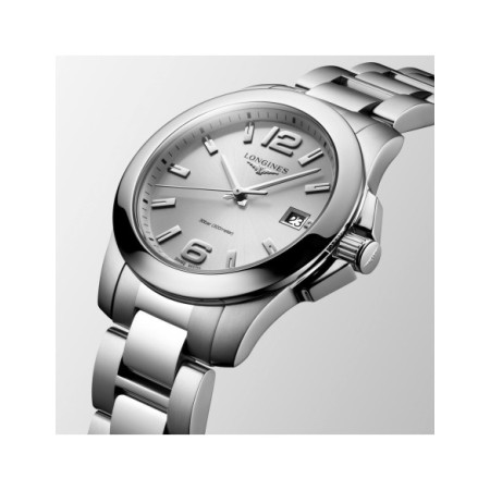 Reloj Longines Conquest L3.377.4.76.6. Género: Mujer. Material: Acero. Tamaño: De 32mm a 38mm. Correa: Acero. Color esfera: Plata. Estilo: Casual,Cocktail. Movimiento: Cuarzo. Características técnicas: Calendario,Hora y segundero