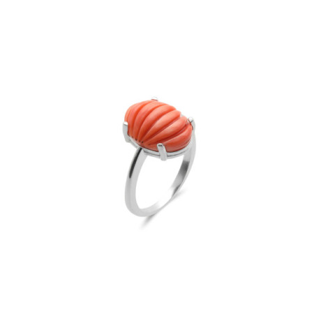 Anillo Oro Blanco Y Coral. Género: Mujer. Material: Oro blanco. Piedras: Coral
