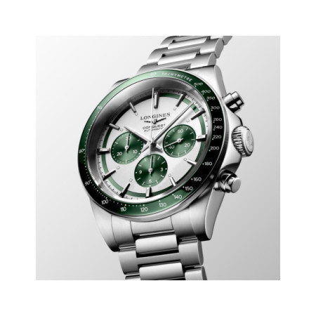 Reloj Longines Conquest Chronograph L3.835.4.02.6. Género: Hombre. Material: Acero,Cerámica. Tamaño: De 39mm a 42mm. Correa: Acero. Color esfera: Plata. Estilo: Cocktail. Movimiento: Automático. Características técnicas: Hora y segundero,Reserva de marcha,Cronógrafo