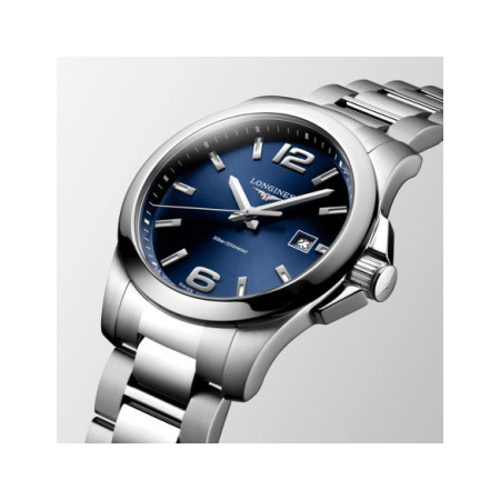 Reloj Longines Conquest L3.759.4.96.6. Género: Hombre. Material: Acero. Tamaño: De 39mm a 42mm. Correa: Acero. Color esfera: Azul. Estilo: Casual. Movimiento: Cuarzo. Características técnicas: Hora y segundero,Calendario