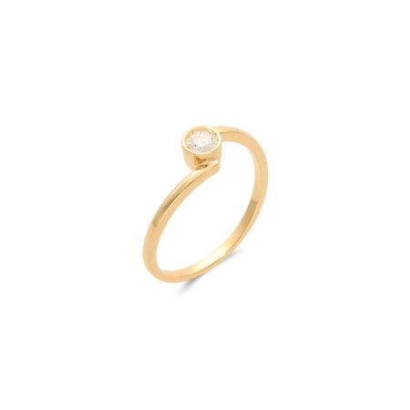 Anillo Oro Amarillo Y Diamante. Género: Mujer. Material: Oro amarillo. Piedras: Diamantes