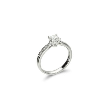 Anillo Oro Blanco Y Diamantes. Género: Mujer. Material: Oro blanco. Piedras: Diamantes