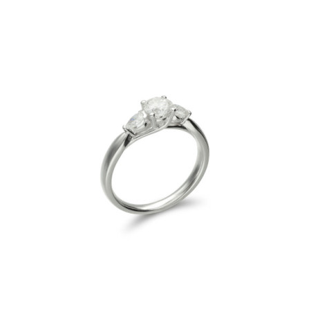Anillo Oro Blanco Y Diamantes. Género: Mujer. Material: Oro blanco. Piedras: Diamantes