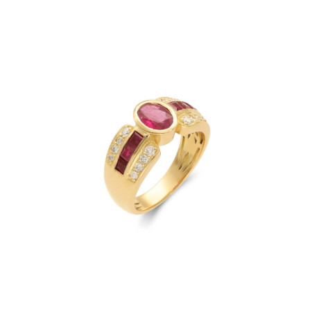 Anillo Oro Amarillo, Rubíes Y Diamantes. Género: Mujer. Material: Oro amarillo. Piedras: Diamantes,Rubies
