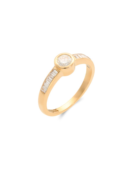 Anillo Oro Amarillo Y Diamantes