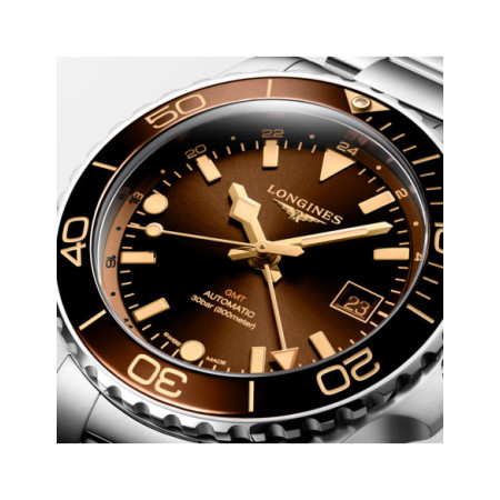 Reloj Longines Hydroconquest GMT L3.790.4.66.6. Género: Hombre. Material: Acero,Cerámica. Tamaño: De 39mm a 42mm. Correa: Acero. Color esfera: Marrón. Estilo: Deportivo. Movimiento: Automático. Características técnicas: Hora y segundero,Calendario,Reserva de marcha