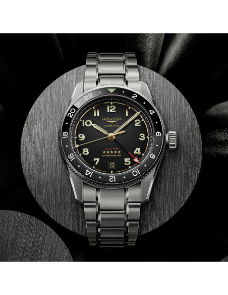 Reloj Longines Spirit Zulu Time Titanium L3.802.1.53.6