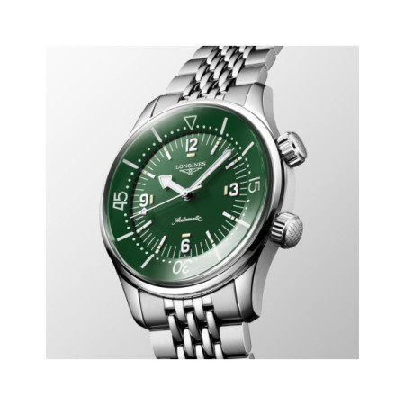 Reloj Longines Legend Diver L3.764.4.06.6. Género: Hombre. Material: Acero. Tamaño: De 39mm a 42mm. Correa: Acero. Color esfera: Verde. Estilo: Deportivo. Movimiento: Automático. Características técnicas: Hora y segundero,Reserva de marcha