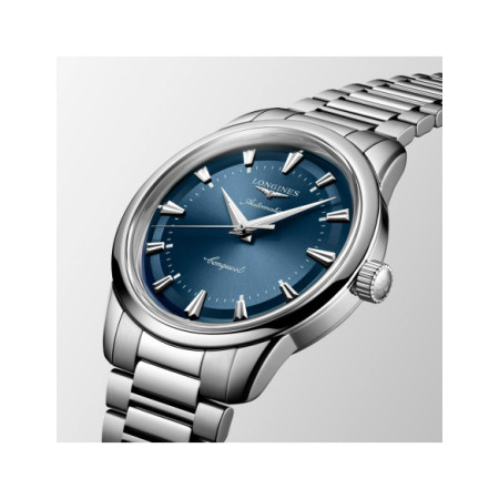Reloj Longines Conquest Heritage L1.650.4.92.6. Género: Hombre. Material: Acero. Tamaño: De 39mm a 42mm. Correa: Acero. Color esfera: Azul. Estilo: Casual. Movimiento: Automático. Características técnicas: Hora y segundero,Reserva de marcha