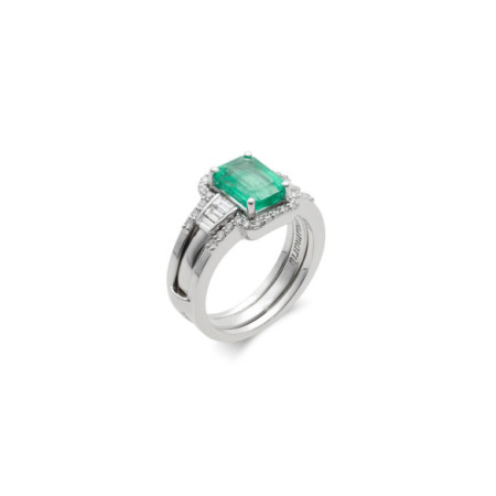 Anillo Oro Blanco, Esmeralda Y Diamantes. Género: Mujer. Material: Oro blanco. Piedras: Diamantes,Esmeraldas