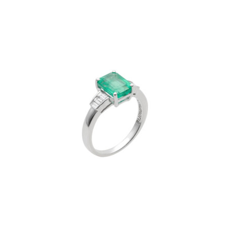Anillo Oro Blanco, Esmeralda Y Diamantes. Género: Mujer. Material: Oro blanco. Piedras: Diamantes,Esmeraldas