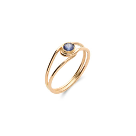 Anillo Oro Amarillo Y Zafiro. Género: Mujer. Material: Oro amarillo. Piedras: Zafiros