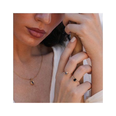 Anillo Oro Amarillo Y Zafiro. Género: Mujer. Material: Oro amarillo. Piedras: Zafiros