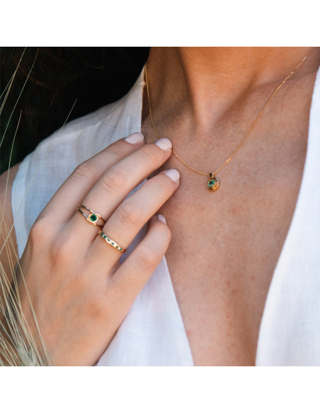 Anillo Oro Amarillo Y Esmeralda
