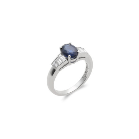Anillo Oro Blanco, Zafiro Y Diamantes. Género: Mujer. Material: Oro blanco. Piedras: Diamantes,Zafiros