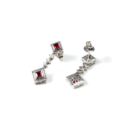 Pendientes Oro Blanco, Rubíes Y Diamantes. Género: Mujer. Material: Oro blanco. Piedras: Diamantes,Rubies
