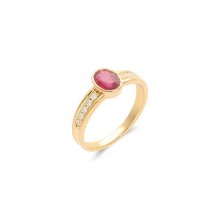 Anillo Oro Amarillo, Rubí Y Diamantes. Género: Mujer. Material: Oro amarillo. Piedras: Diamantes,Rubies
